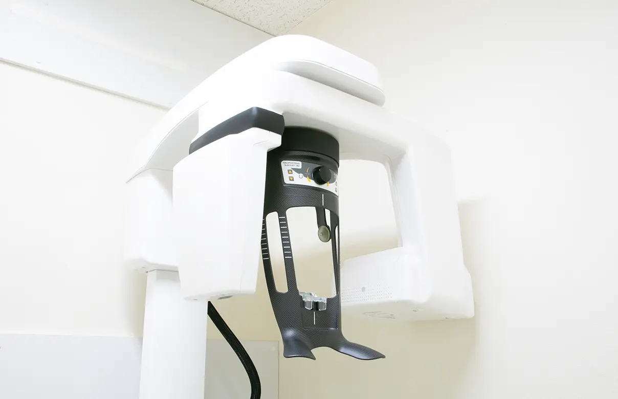 「歯科用CT、オペ室完備、滅菌器」充実の治療設備